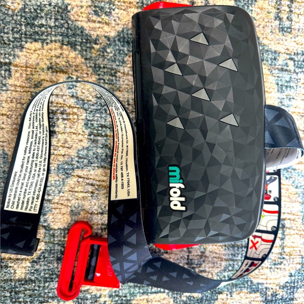 Mifold, convenient booster travel seat VGUC